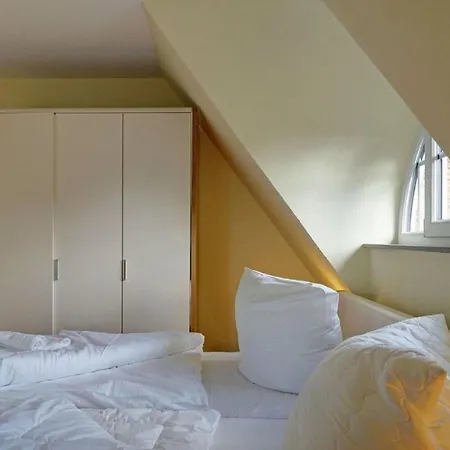 Сasa de vacaciones Reethaus Stine By Interhome Glowe